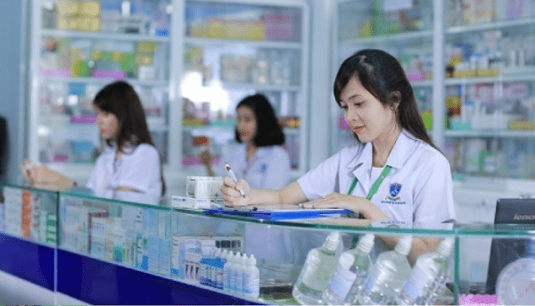 Không được bán thuốc cao hơn giá kê khai đã công bố